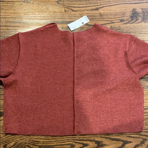 Cropped long sleeve oversized sweater! - Picture 2 of 3